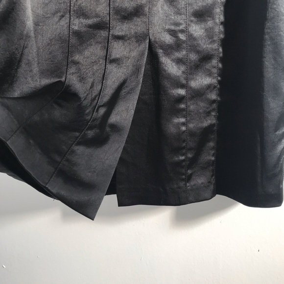 Nanette Lepore Black Satin Midi w/ Bows • 4 - Picture 6 of 8